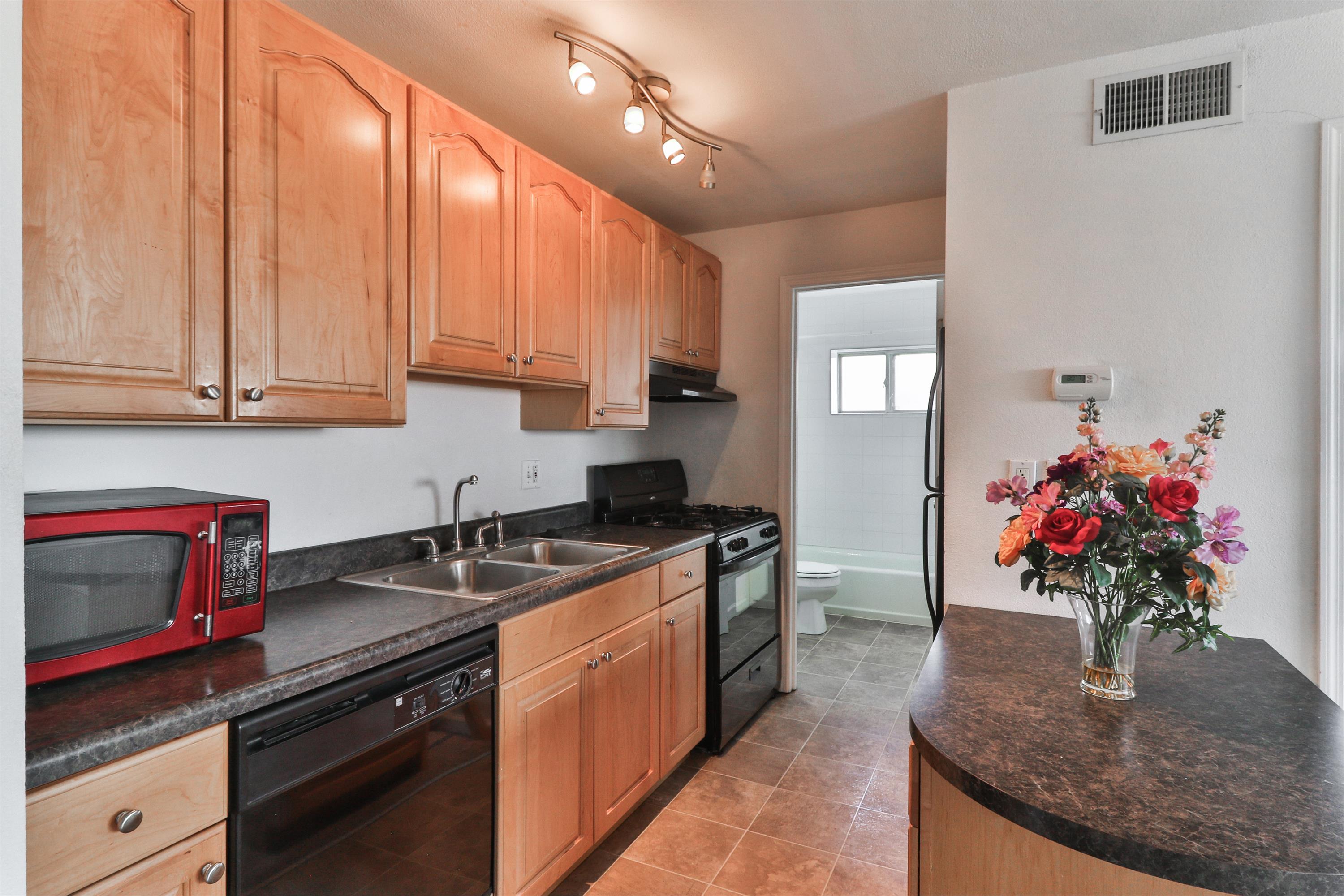 3850 Park Avenue - 12