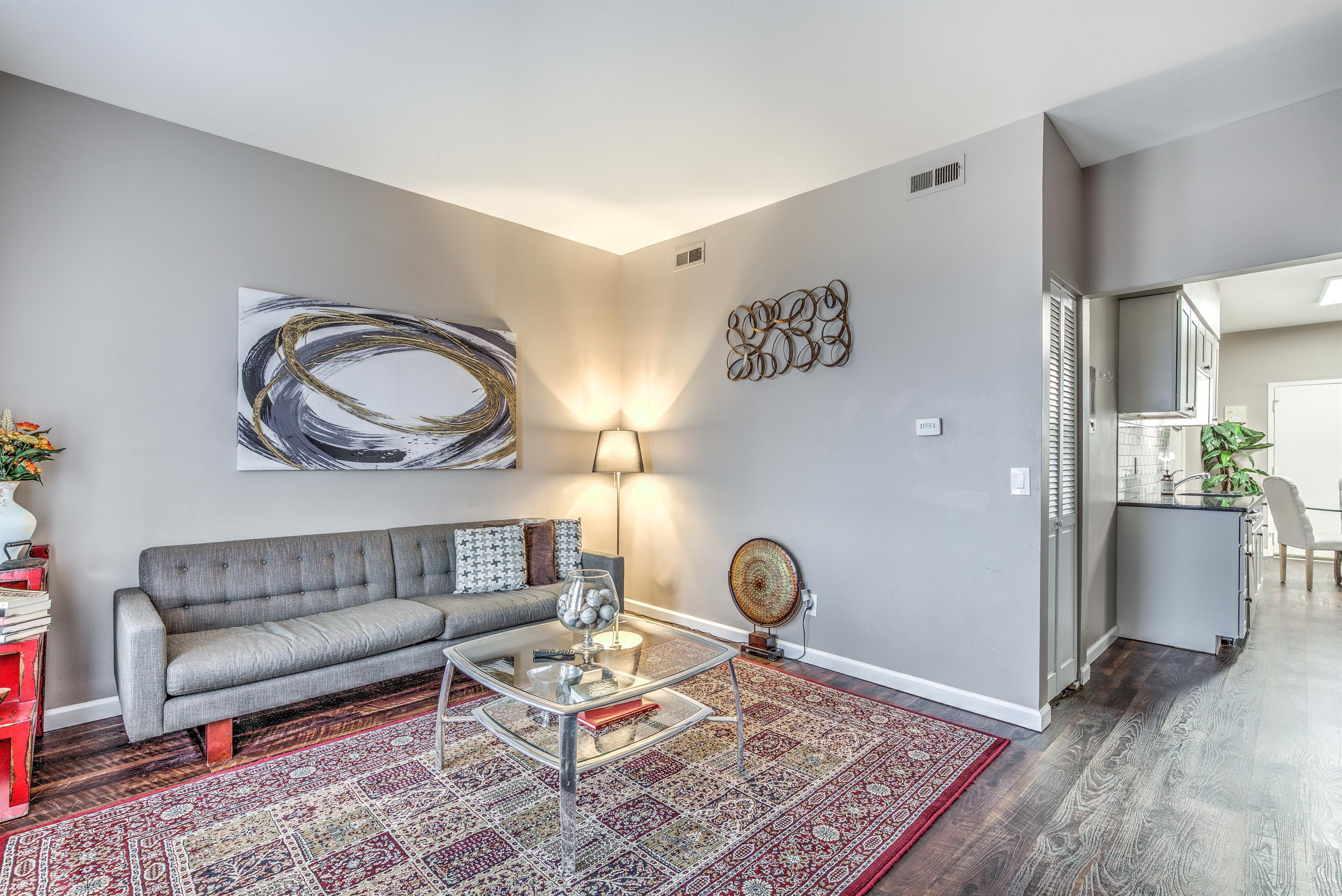 1646 S 39th Street - 3N