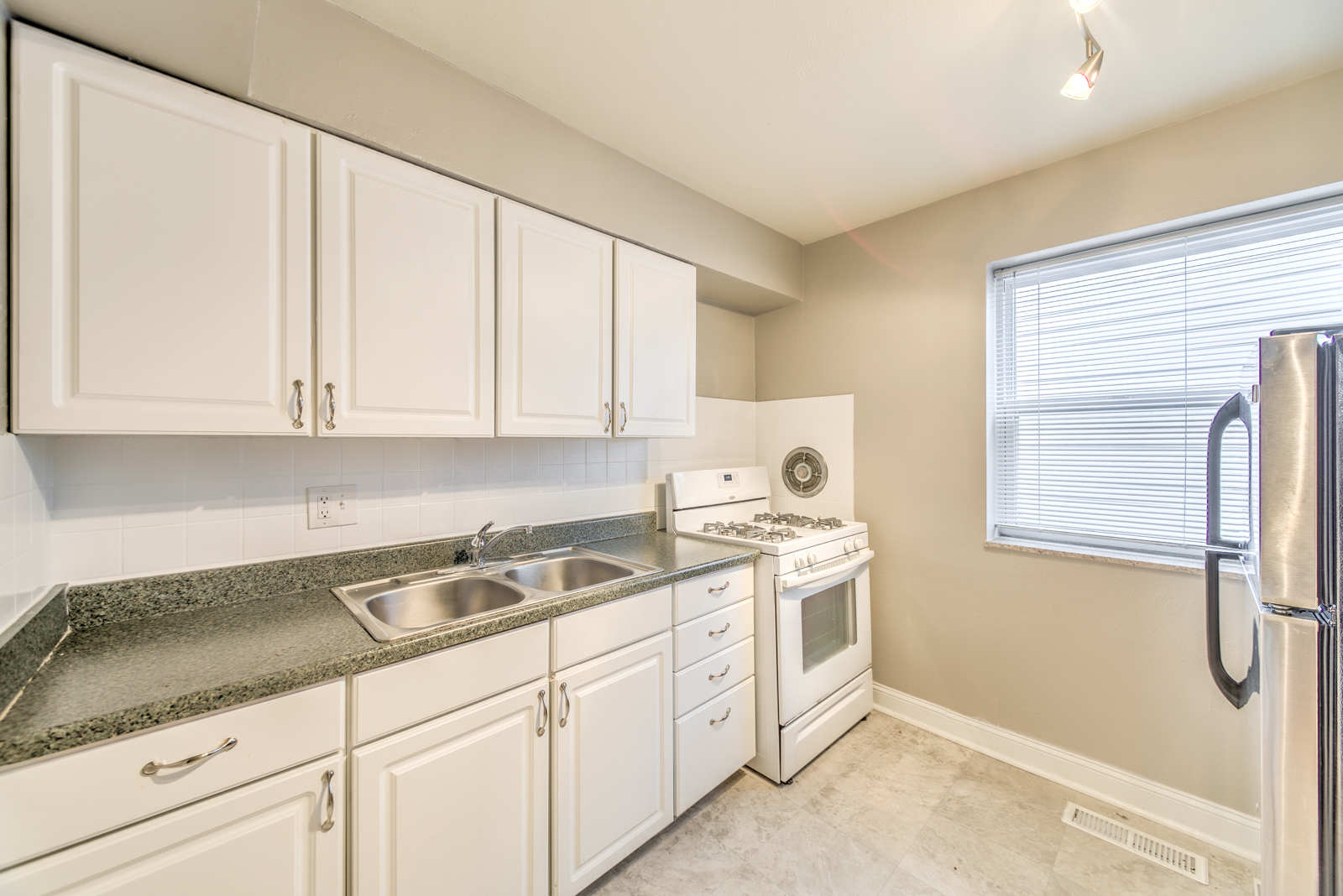 7848 Big Bend Boulevard - 2