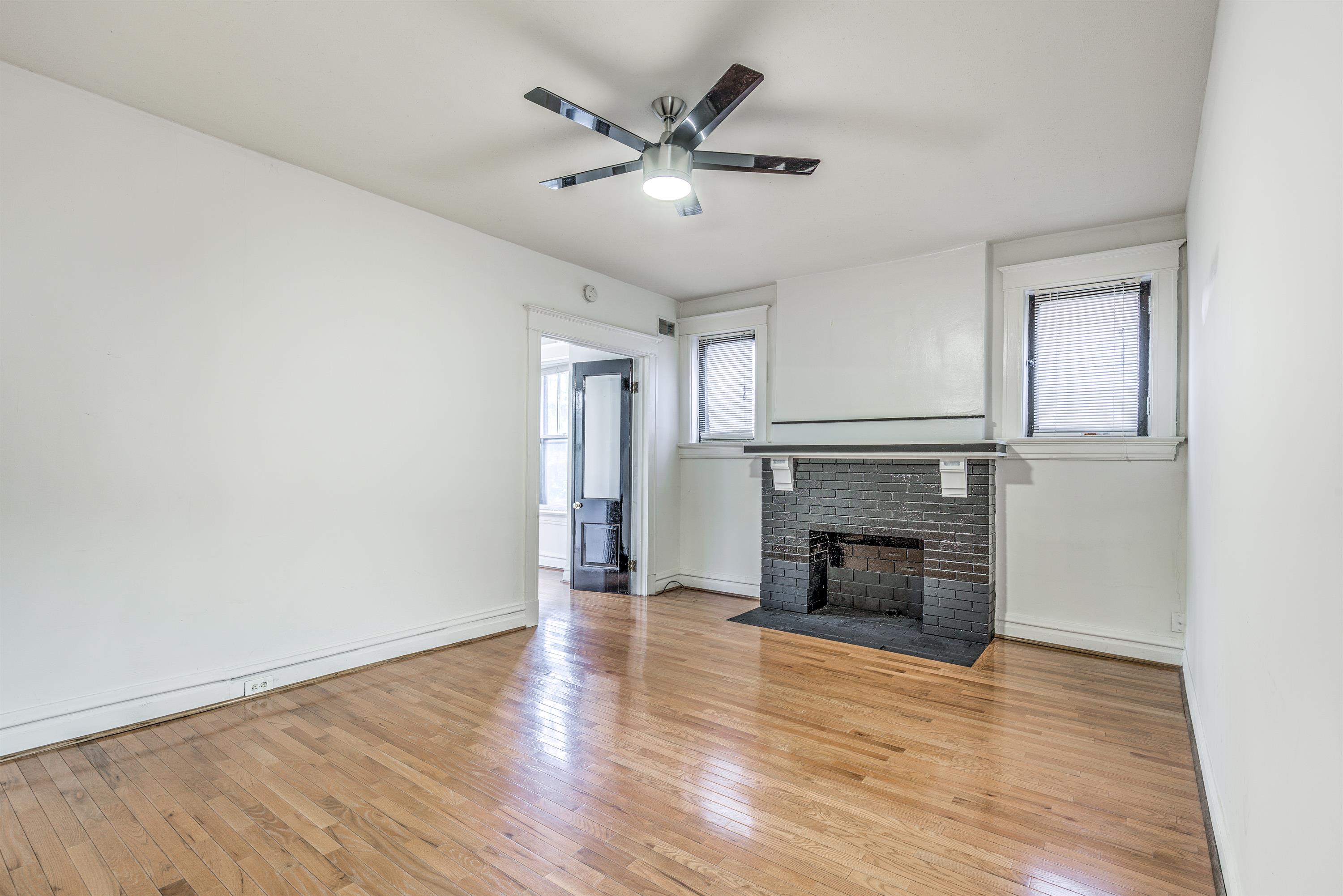 1722 Waverly Place - E