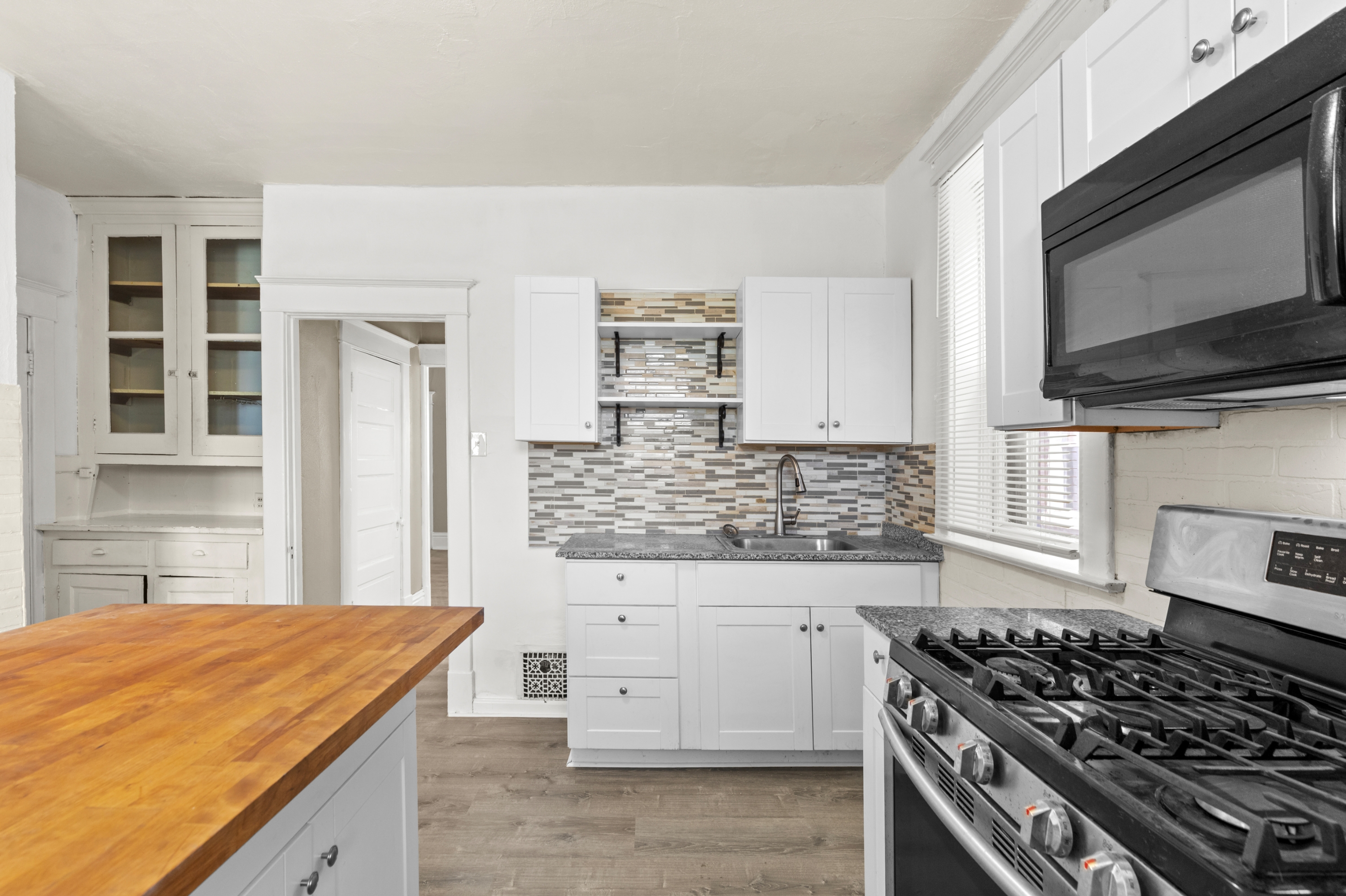 4067 Botanical Avenue - 1W