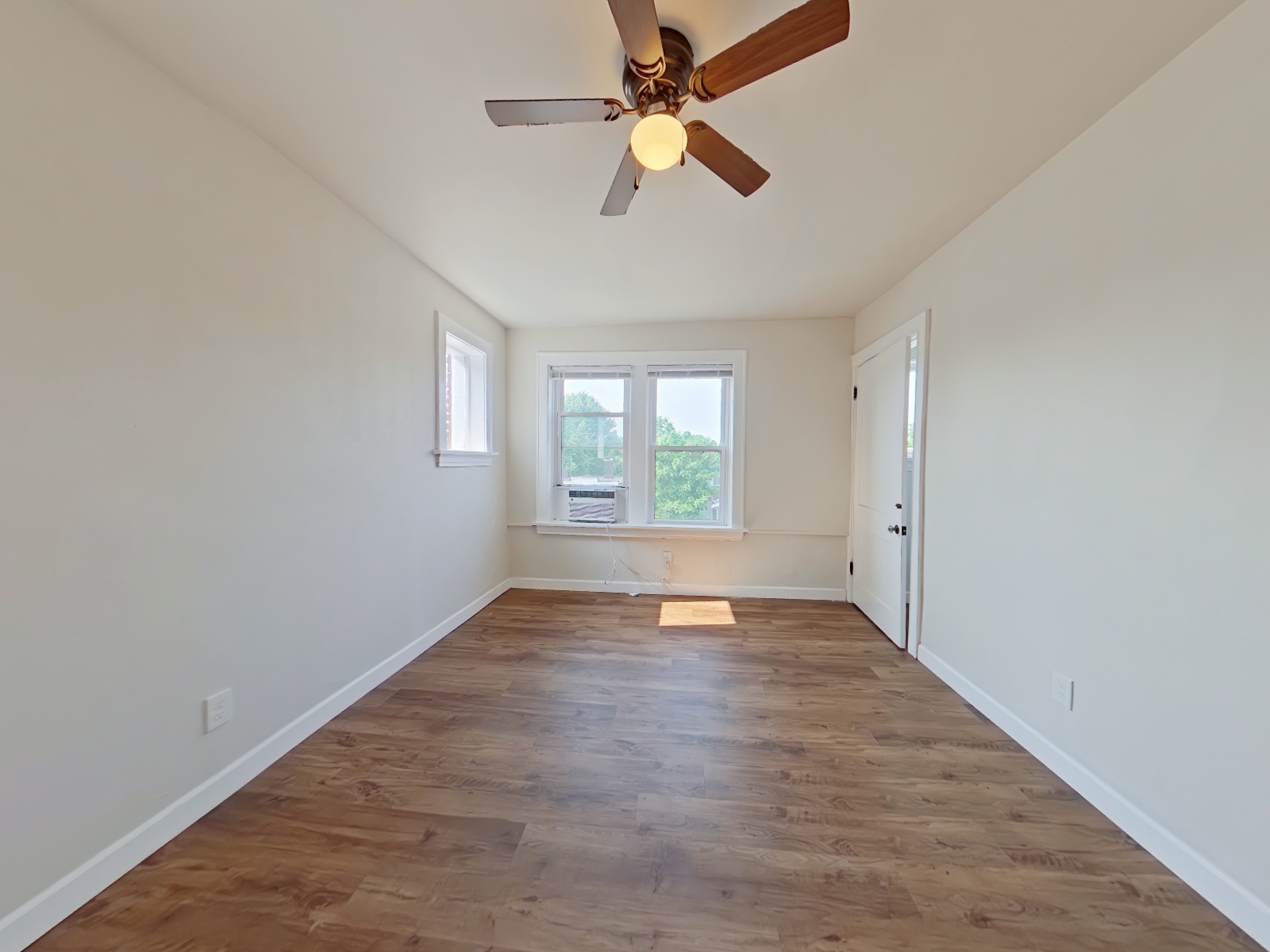 3722 Winnebago Street - 2F